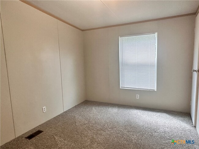 Building Photo - 208 Picasso Dr