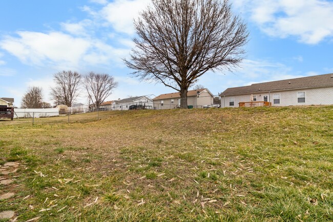 Building Photo - 3437 Kingfisher Dr