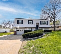 Building Photo - 3 Bed/1.5 Bath Home with Garage / Pet-Friendly / Coming Soon!