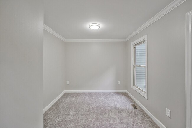 Building Photo - 4287 Exeter Dr