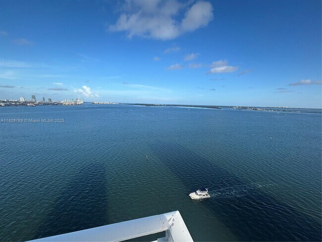 Building Photo - 770 Claughton Island Dr