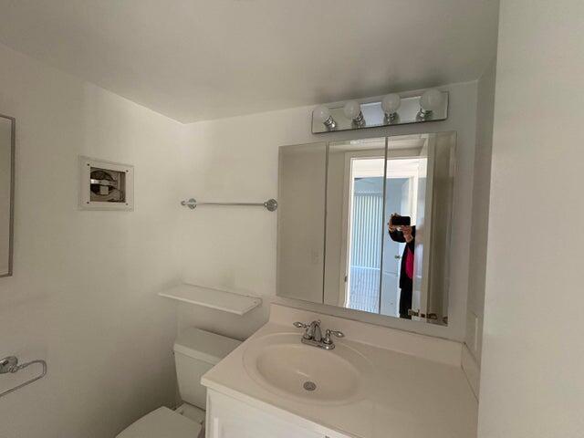 Building Photo - 431 Mansfield I