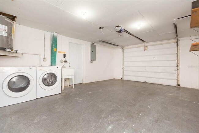 Building Photo - 7204 Potomac Dr