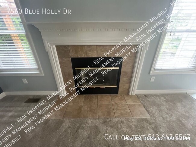 Building Photo - 7560 Blue Holly Dr