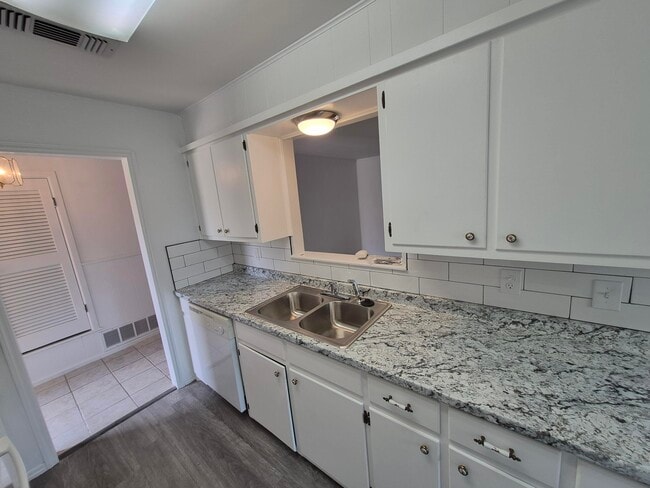 Building Photo - 4815 8th St