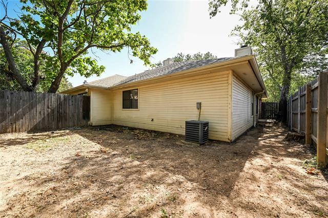 Building Photo - 1113 Bayfield Dr