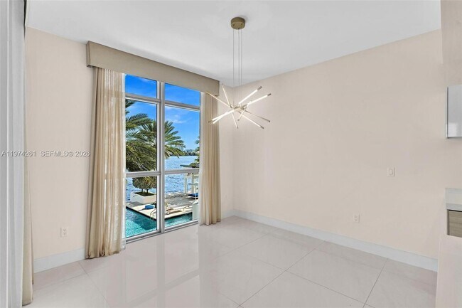 Building Photo - 17301 Biscayne Blvd