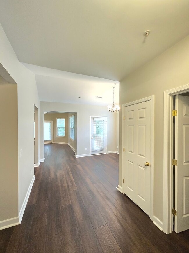 Building Photo - Cape Cottages Condos - 3BD/2BA - Less than...
