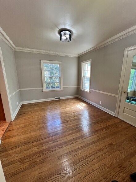 Dining room - 6407 W Lloyd St