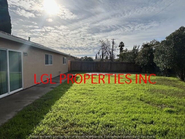 Building Photo - 7708 25th St