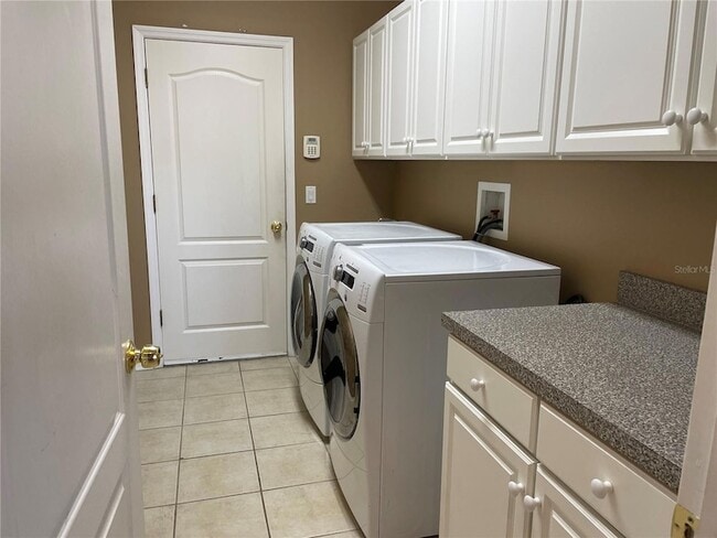 Building Photo - 16143 Ivy Lake Dr
