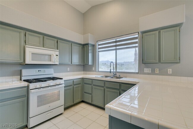 Building Photo - 7782 Top Hat Ave