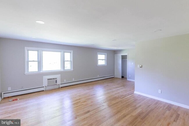 Building Photo - 14698 Colchester Rd