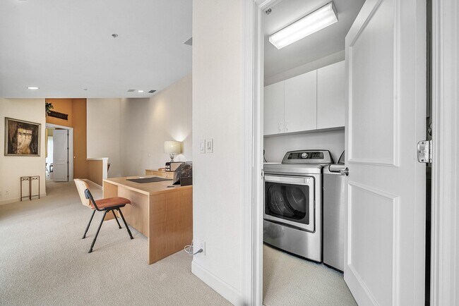 Building Photo - 2115 S Ocean Blvd