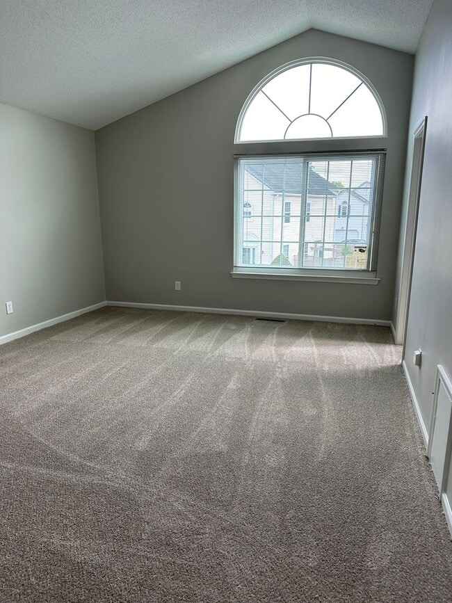 Building Photo - Plantation Woods  in Chesapeake 3 BR, 2.5 BA, 2 Car Garage