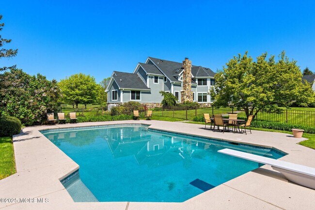 Building Photo - 13 Driftwood Ln