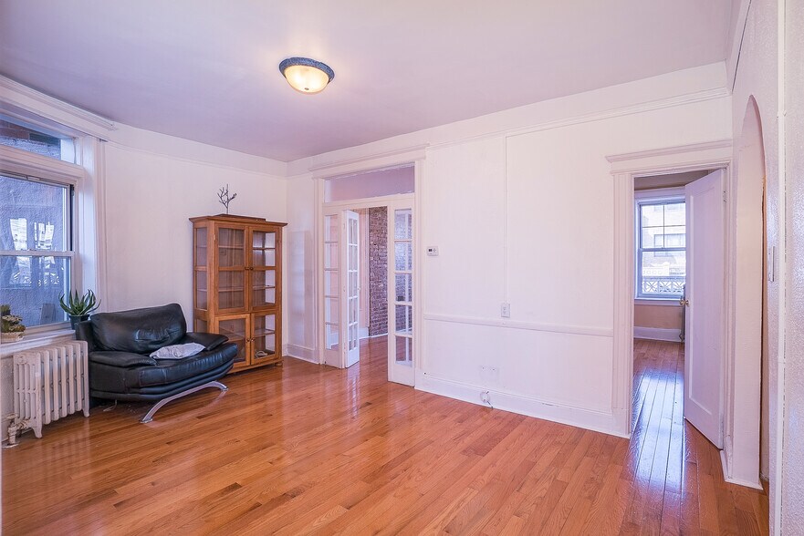 Building Photo - 2425 23rd St