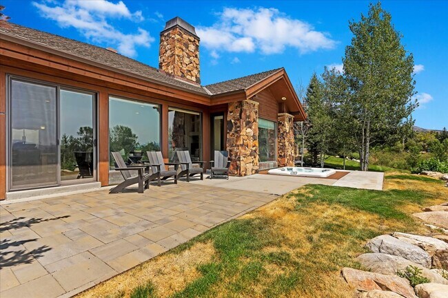 Building Photo - 4378 Sunrise Dr