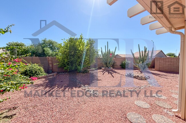 Building Photo - 2Bed/2Bath Home in 55+ Community in Peoria...
