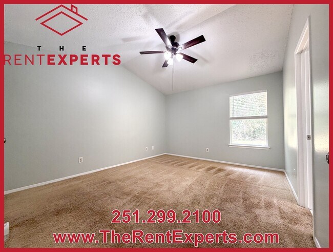 Building Photo - 9570 Royal Woods Dr N