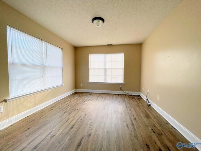 Building Photo - 29712 Robert Lee Ct