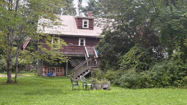 Building Photo - Spacious 4BR Single-Family Home with Fire Pit, Chicken Coop & 2-Car Garage!
