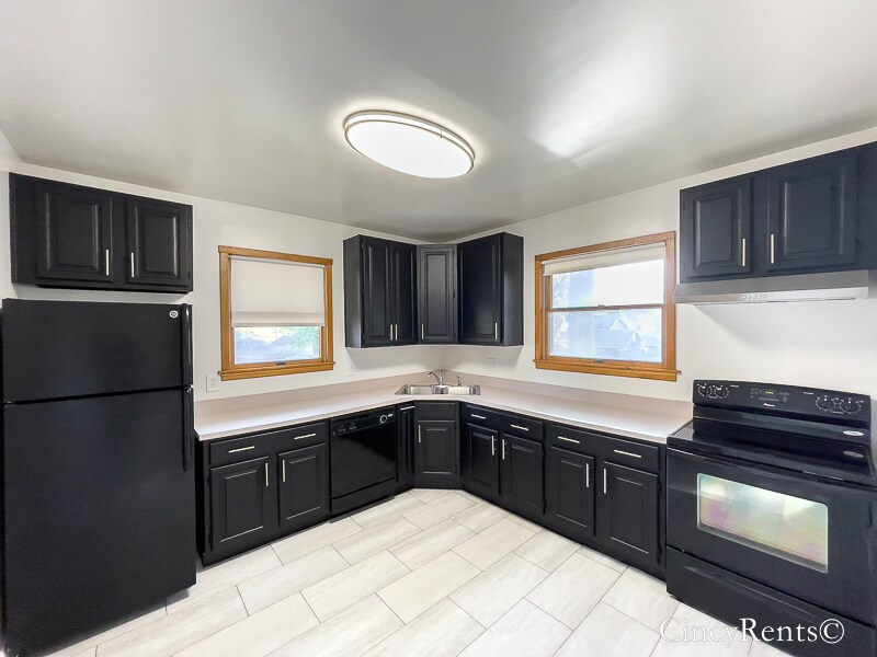 Building Photo - 3538 Burch Ave