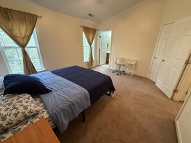 Building Photo - 7858 Seafarer Way