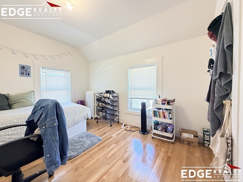 Building Photo - 33R Winship Pl