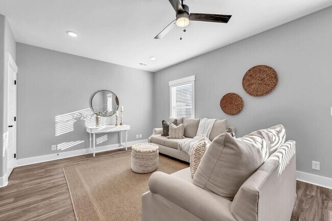 Building Photo - 1504 Jonathan Wade Cir
