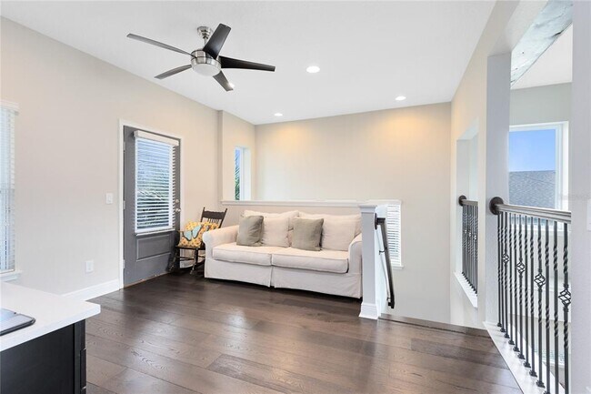 Building Photo - 13153 Lessing Ave