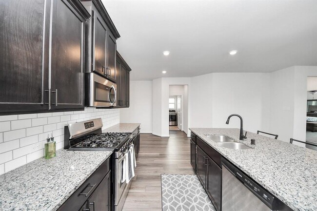 Building Photo - 7009 Terra Ln