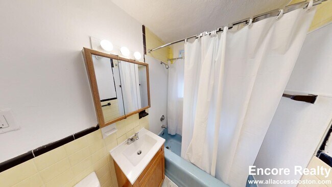 Building Photo - 4 Egremont Rd