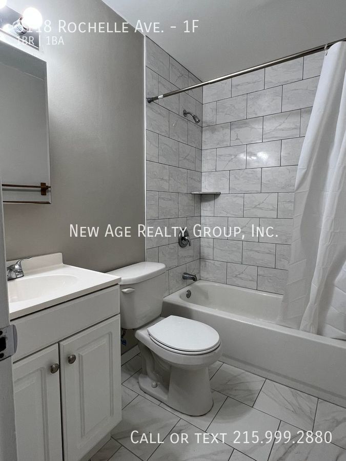 Building Photo - 5118 Rochelle Ave