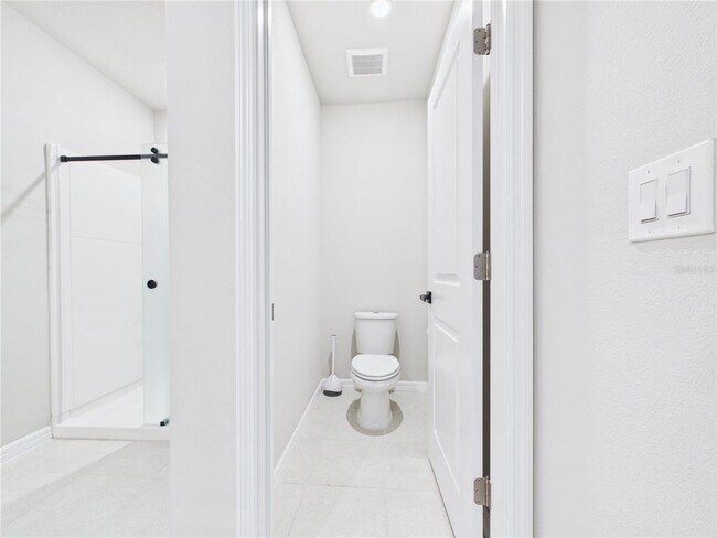 Building Photo - 38707 Finn Clover Ln