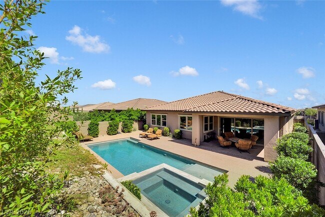 Building Photo - 265 Agnew St