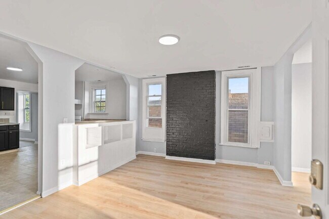 Building Photo - "Spacious 3-Bedroom Retreat at 57 1/2 Sara...