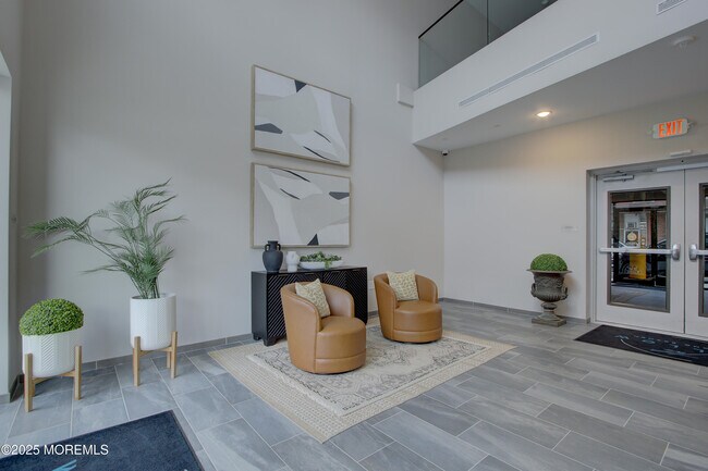 Building Photo - 272 Willow Ave