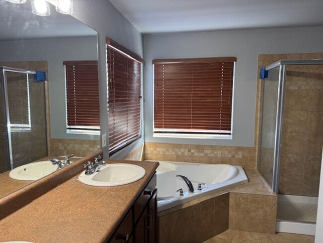 Building Photo - ALL PROSPECTIVE TENANTS MUST SUBMIT A $58 NON-REFUNDABLE APPLICATION FEE PER APPLICANT ONLINE AND...