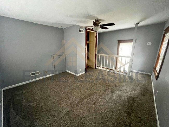Building Photo - 424 SW Fillmore St
