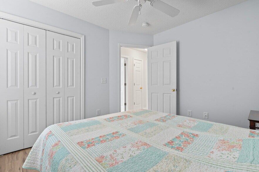 Building Photo - 5077 Capulet Cir