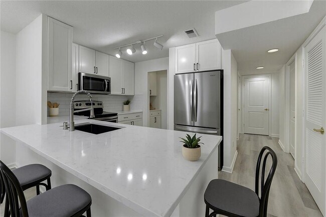 Building Photo - 3650 Ashford Dunwoody Rd NE