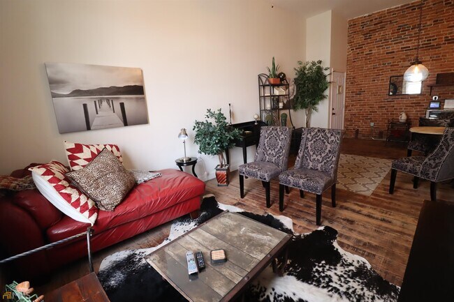 Building Photo - 101 S Wayne St