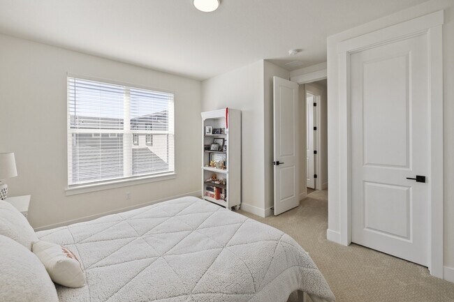 Building Photo - 9557 Carcassonne Pl