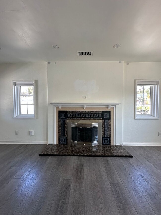 Building Photo - 522 Garfield Ave