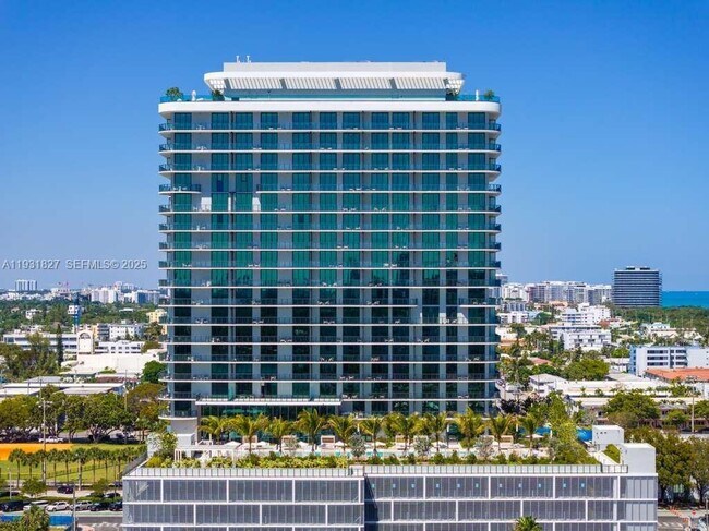 Building Photo - 580 72nd St