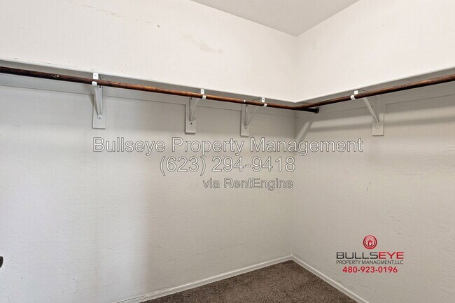 Building Photo - 3289 E Ivanhoe St