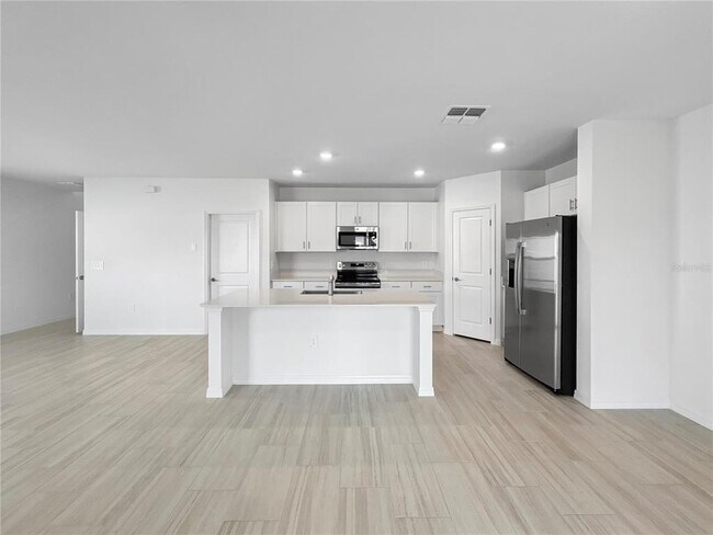 Building Photo - 17570 Shirewood Wy