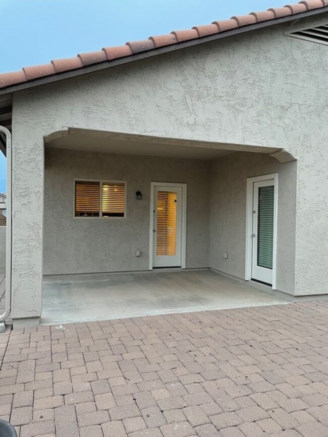 Building Photo - COMING SOON! Fireside at Norterra Spacious...