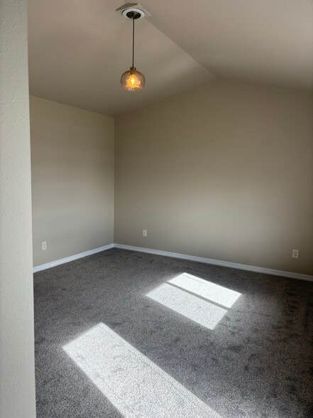 Building Photo - 356 Best Place Rd